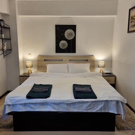 Central & Comfy, Peaceful Apt In ياش المظهر الخارجي الصورة