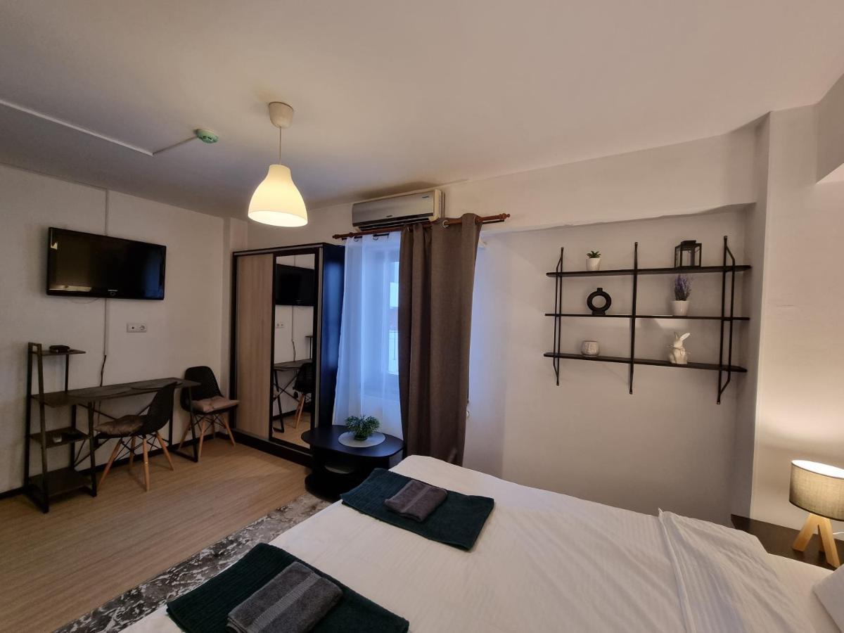 Central & Comfy, Peaceful Apt In ياش المظهر الخارجي الصورة