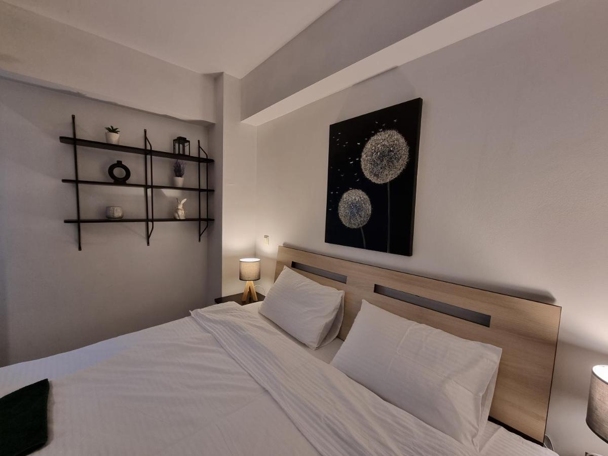 Central & Comfy, Peaceful Apt In ياش المظهر الخارجي الصورة